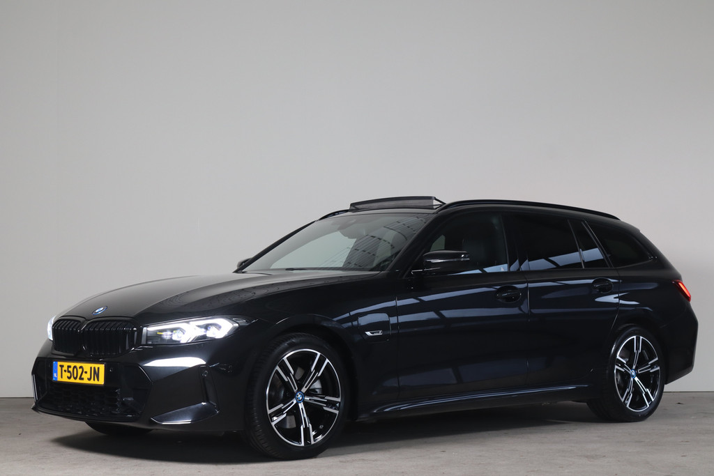 BMW 3 Serie Touring 320e M-Sport NL-Auto!! 49871825-0.jpg | Autobedrijf van Lieshout