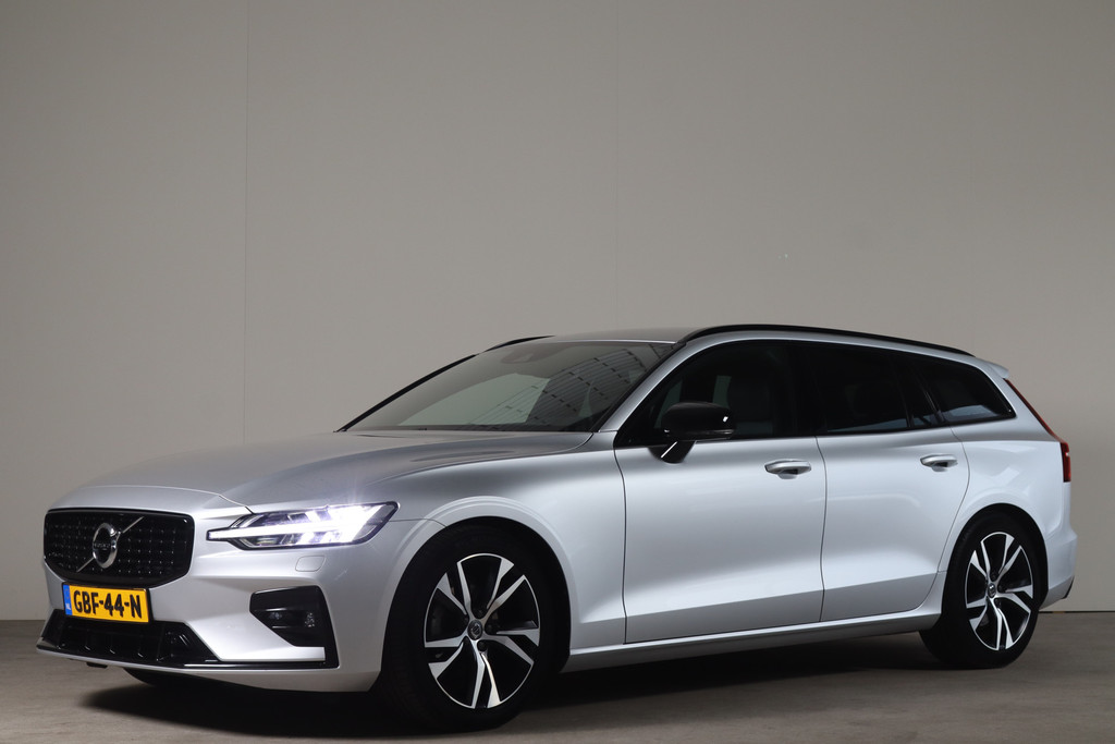Volvo V60 2.0 B4 R-Design 54715346-0.jpg | Autobedrijf van Lieshout